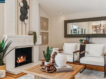 1142 Glengarry Dr