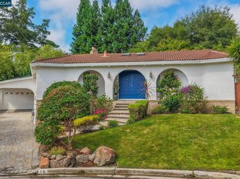 10 Darnby Ct