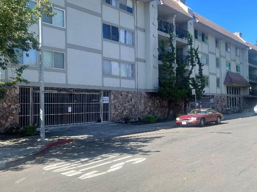 400 Davis 301, San Leandro CA 94577