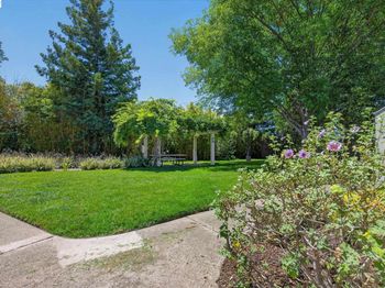 27787 Vasona Ct