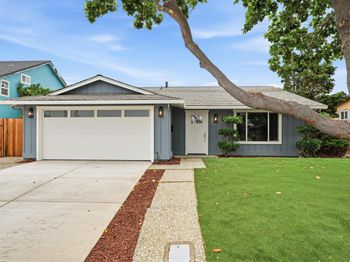 3044 San Andreas Dr
