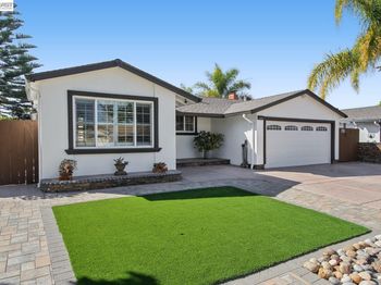 2454 Medallion Dr