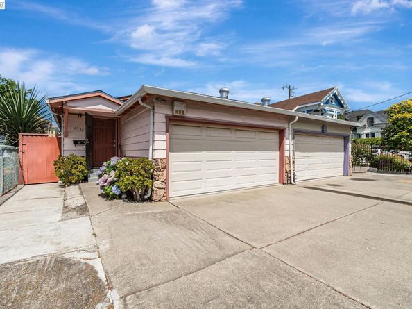 2538 E 16Th St, Oakland CA 94601
