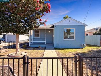 934 Warden Ave