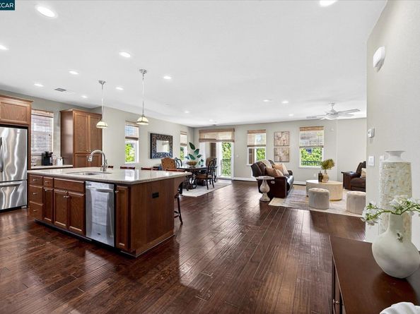 3273 Central Pkwy, Dublin CA 94568