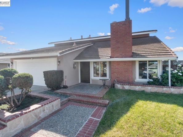 36671 Ponderosa Ct., Newark CA 94560
