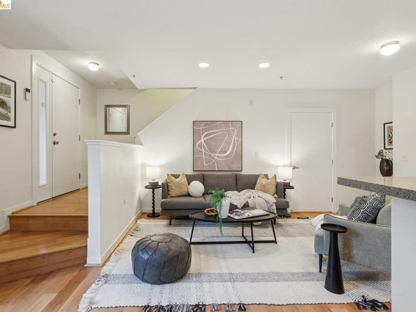 1511 Jefferson St Unit TH11, Oakland CA 94612
