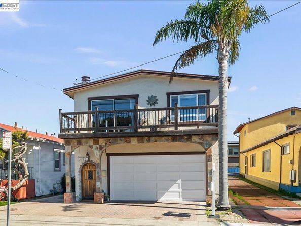 2751 Wallace St, Berkeley CA 94702