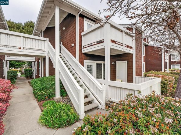 161 Marina Lakes Dr, Richmond CA 94804