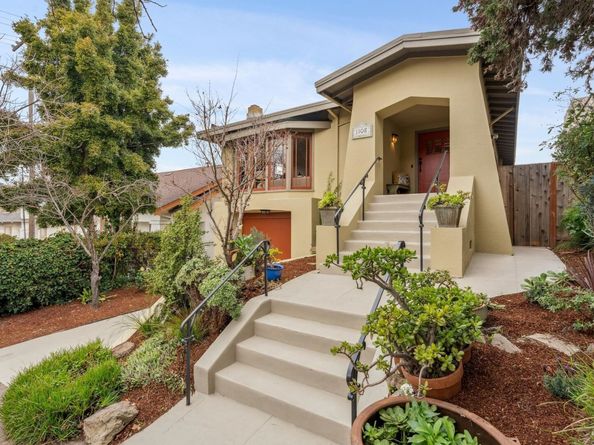 1108 E 33Rd St, Oakland CA 94610
