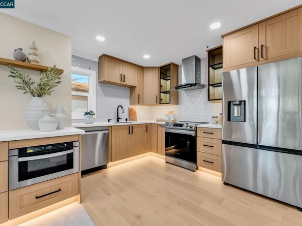 2825 Ptarmigan Drive 3, Walnut Creek CA 94595