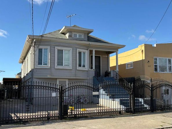 2021 Mitchell St, Oakland CA 94601