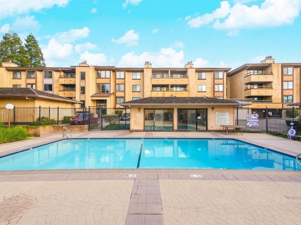 26937 Hayward Blvd 217, Hayward CA 94542