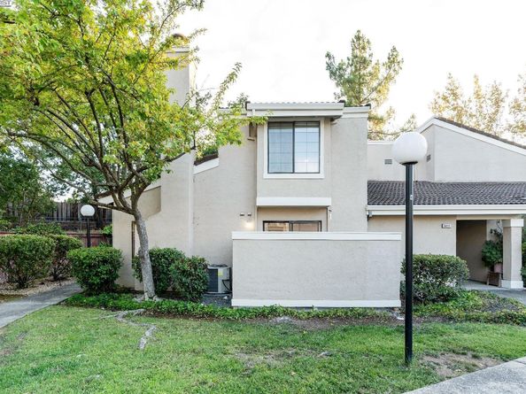 601 Palomino Dr C, Pleasanton CA 94566
