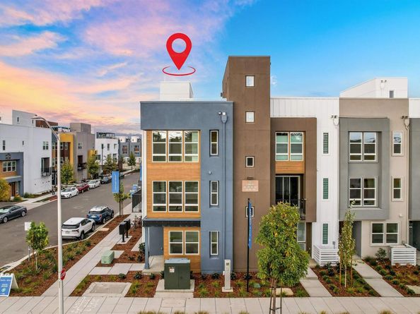 2055 Clement Avenue, Alameda CA 94501