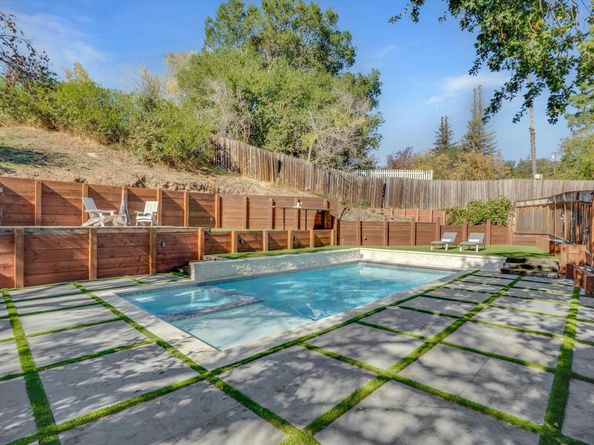 3 Dale Ct, Lafayette CA 94595