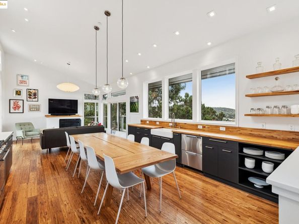 4520 Saint Andrews Road, Oakland CA 94605