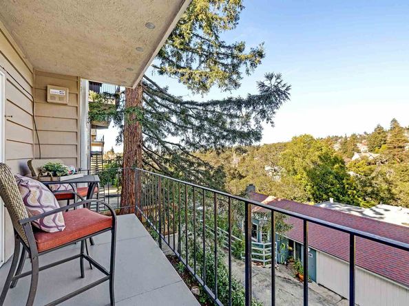 1120 Hollywood Ave 1, Oakland CA 94602