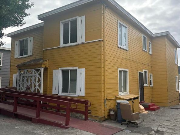 5651 Telegraph, Oakland CA 94609