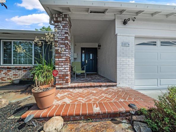 1876 Lynwood Dr, Concord CA 94519