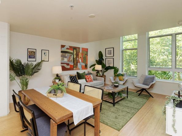 Undisclosed Address #41104549, Oakland CA 94607