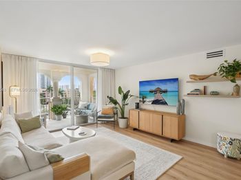 19701 E Country Club Dr