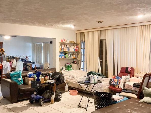 2515 SW 44th Ave, West Park FL 33023