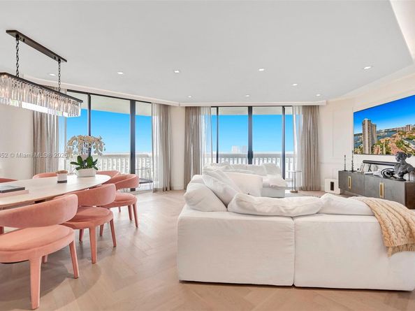 2000 Island Blvd 2207, Aventura FL 33160