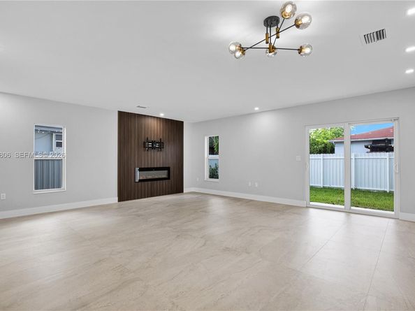 3433 SW 16th Ter, Miami FL 33145