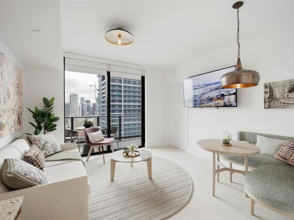 159 NE 6th St 2607, Miami FL 33132