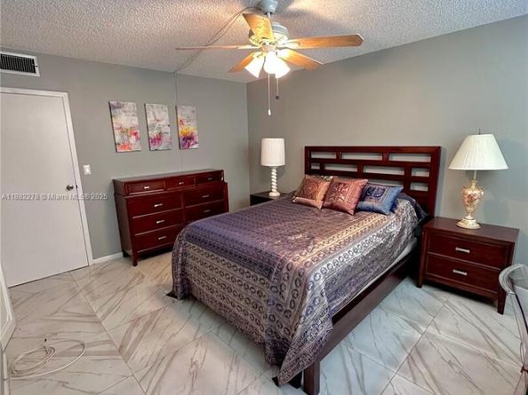 2800 Somerset Dr 403J, Lauderdale Lakes FL 33311