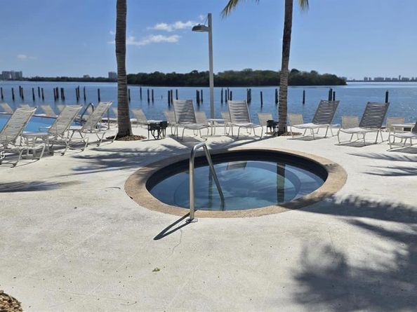 650 NE 64 G608, Miami FL 33138