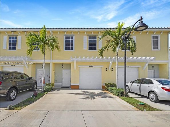 1121 NW 41st Ln, Lauderhill FL 33313