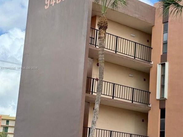 9400 West Flagler St 312, Miami FL 33174