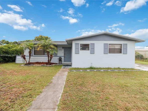 14952 SW 297th Ter, Homestead FL 33033