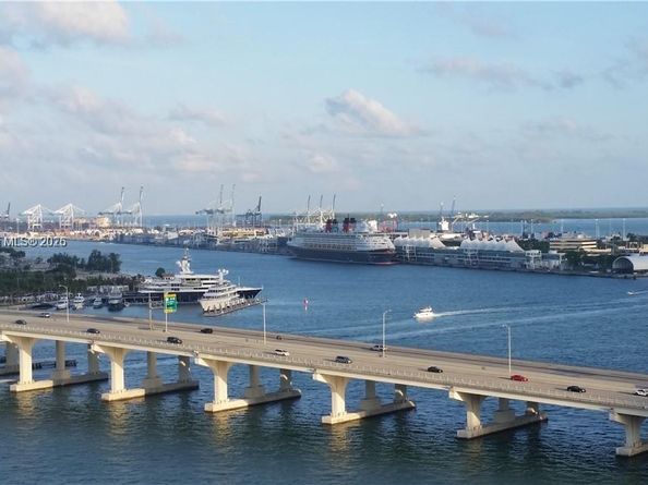 Undisclosed Address #A11909883, Miami FL 33132