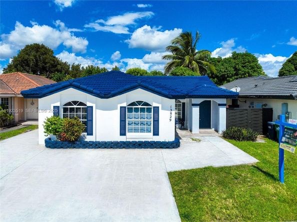 13829 SW 157th Ter, Miami FL 33177