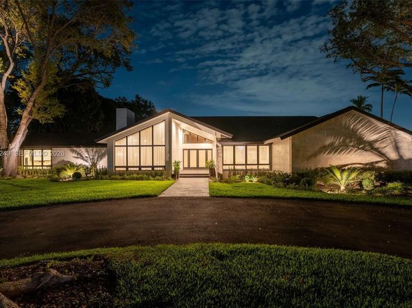 8967 SW 117th St, Miami FL 33176