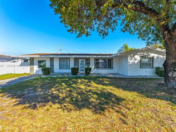 10535 SW 161st Ter, Miami FL 33157