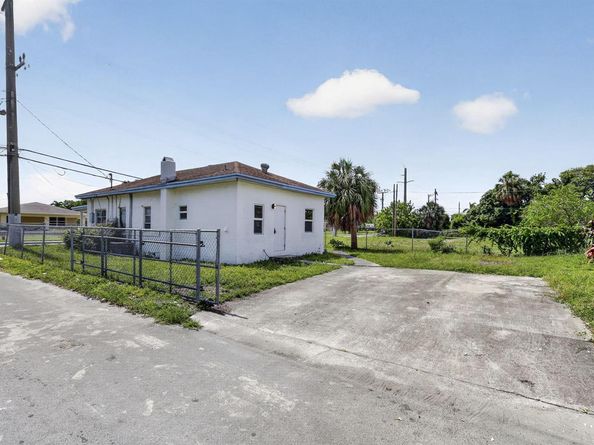 621 NW 3rd Avenue, Pompano Beach FL 33060