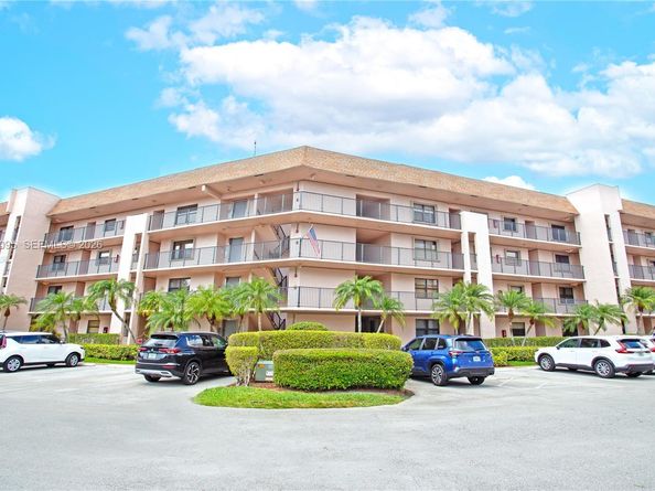 10207 Sunrise Lakes Blvd 204, Sunrise FL 33322