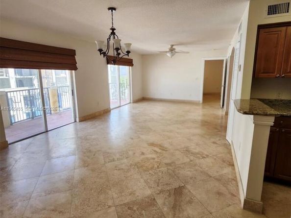 322 Madeira Ave 503, Coral Gables FL 33134