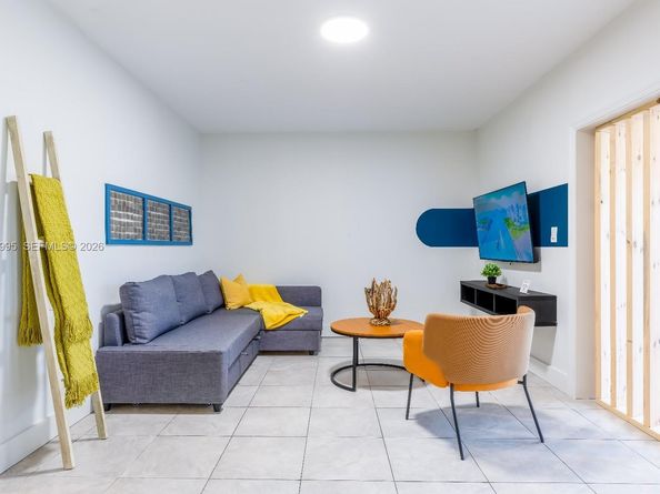 1836 NW 16th Ter, Miami FL 33125