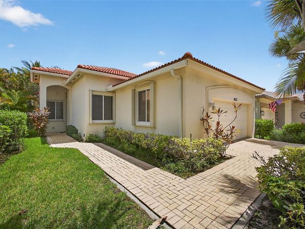 9633 Sandpiper Ln, West Palm Beach FL 33411