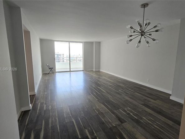 2500 Parkview Dr 2317, Hallandale Beach FL 33009