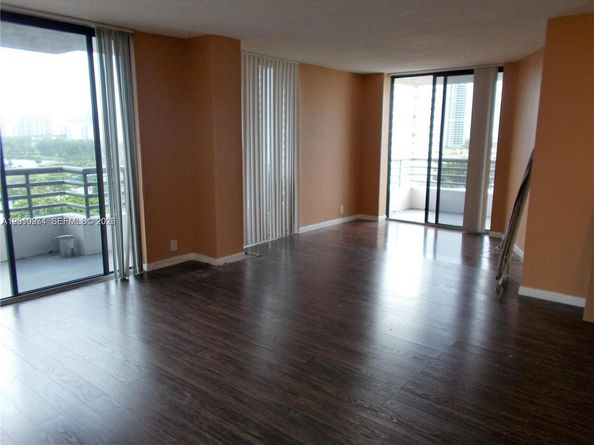 3300 NE 191st St 912, Aventura FL 33180