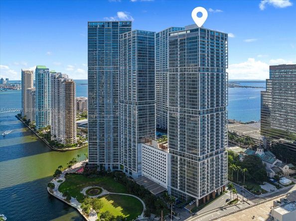 485 Brickell Ave 1807, Miami FL 33131