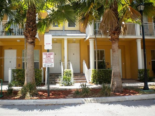 1308 SW 3rd Ct, Fort Lauderdale FL 33312