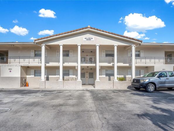 8901 NW 38th Dr 106, Coral Springs FL 33065