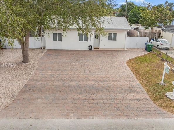 12045 NW 20th Ave, Miami FL 33167